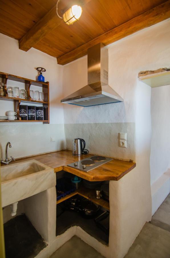 Dimitrakis Guesthouse ドヌサ エクステリア 写真