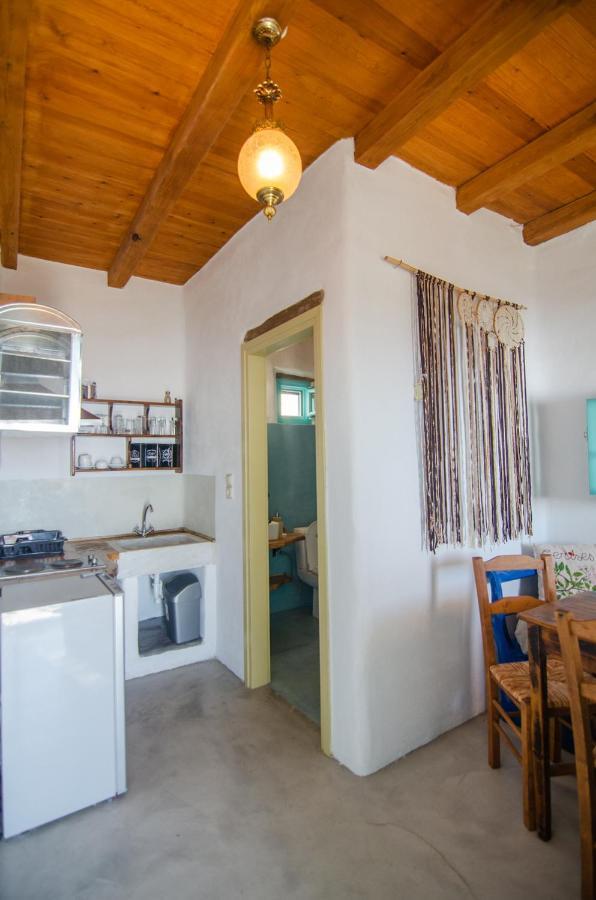 Dimitrakis Guesthouse ドヌサ エクステリア 写真